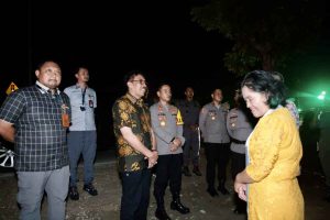 Jamin Keamanan dan Kenyamanan, Pj Bupati Bombana bersama Forkopimda Kunjungi Gereja di Malam Natal