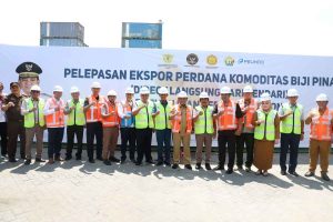 IMG-20240130-WA0000 Pj Gubernur Sultra Resmi Lepas Ekspor Pertama Komoditas Biji Pinang ke Iran