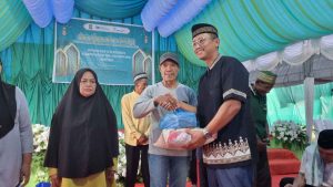 Berbagi Berkah di Bulan Suci, PT Antam UBPN Konut Serahkan Ribuan Paket Sembako