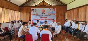 Muh. Haikal Kembalikan Berkas Pendaftaran Bupati di PKS Bombana