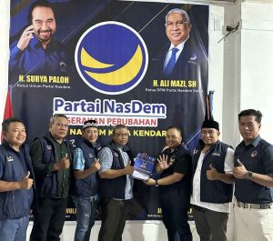 Bacalon Walikota Kendari SKI Ambil Formulir di Partai Nasdem