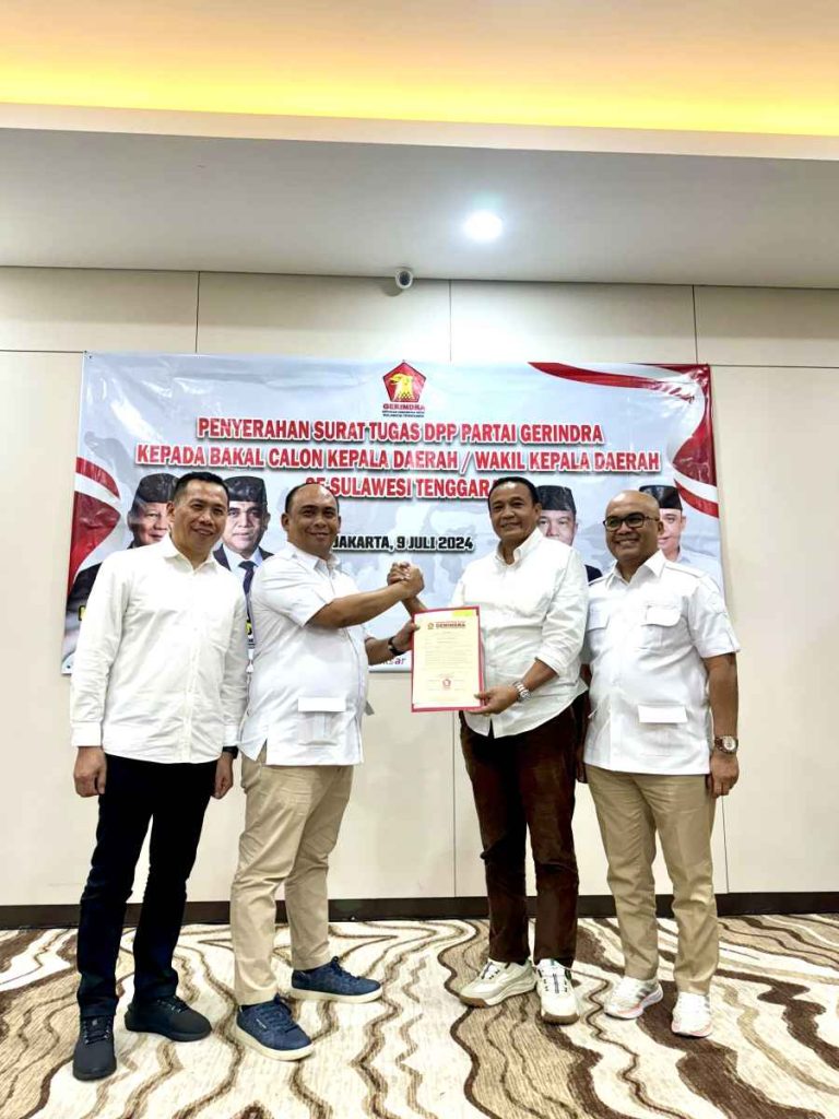DPD Gerindra Sultra Serahkan Rekom ke Enam Bacakada, Berikut Daftarnya