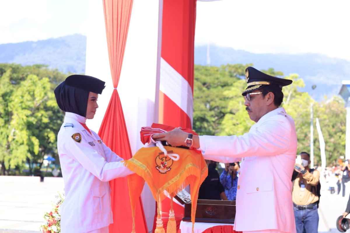 Upacara HUT RI, Pemkab Bombana Kibarkan Duplikat Bendera Pusaka dari BPIP