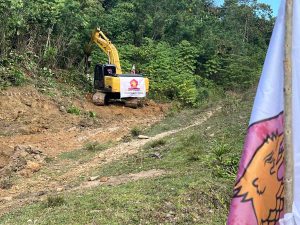 Tak Diperhatikan Pemkab Konawe, Jalan Rusak Bertahun-tahun Diperbaiki Partai Gerindra