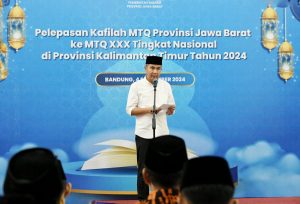 Lepas 160 Kafilah Jabar, Pesan Bey Machmudin: Momentum Perjuangkan Nilai Luhur Al-Qur'an di Pentas Nasional