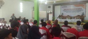 Bawaslu Bombana Gandeng Mahasiswa dan Jurnalis dalam Sosialisasi Pengawasan Partisipatif