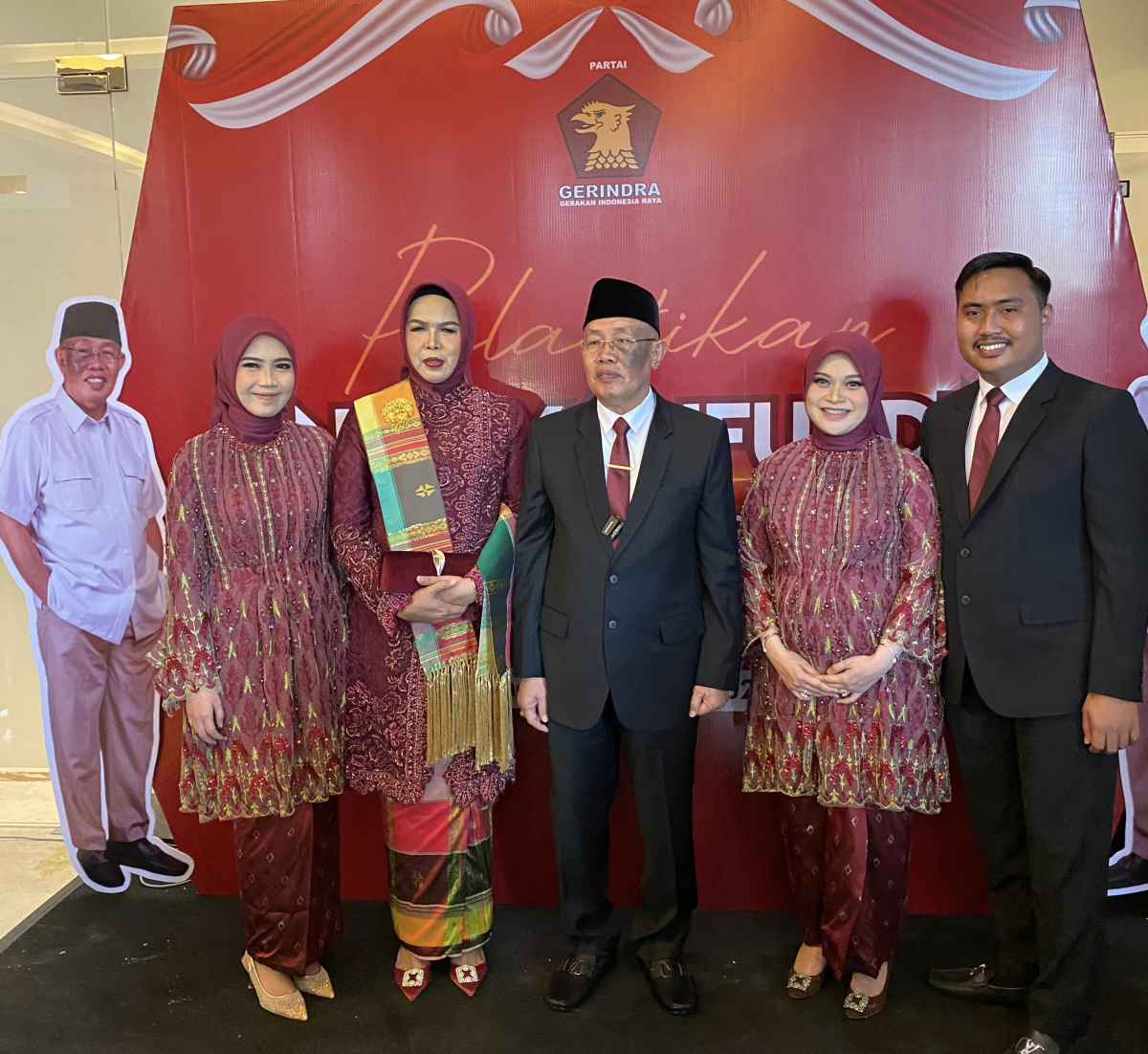 Sukses Dibirokrasi, Andi Syarifuddin Dilantik Jadi Anggota DPRD Sultra Sukses Dibirokrasi, Andi Syarifuddin Dilantik Jadi Anggota DPRD Sultra