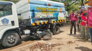 Harga Rp 2,8 Miliar, Mobil Penyapu Jalan Milik DLH Kendari Rusak
