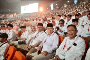 Gabung ke Gerindra Sebelum Pilgub, Andi Sumangerukka Terima KTA Dimoment Rapimnas