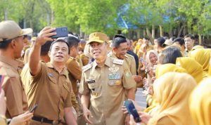 Moment Apel Perdana, ASN Berebut Swafoto Bersama Gubernur Sultra