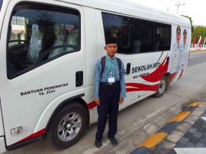 Bus Sekolah Gratis Bombana, Siswa SMA: Tidak Jalan Kaki Berkilo-kilo Meter Lagi