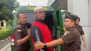 Pakai Kopiah Putih Saat Ditahan, Kepala Syabandar Kolaka: Salah dan Khilaf Milik Manusia