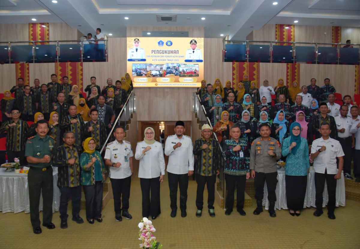 Wujudkan Kendari jadi Kota Layak Huni, Walikota Kukuhkan Forum Kota Sehat Wujudkan Kendari jadi Kota Layak Huni, Walikota Kukuhkan Forum Kota Sehat