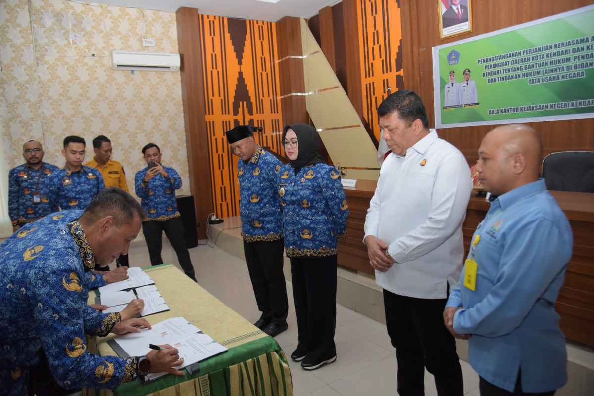 Minta Pendampingan Hukum, Pemkot Kendari Teken MoU dengan Kejari Minta Pendampingan Hukum, Pemkot Kendari Teken MoU dengan Kejari