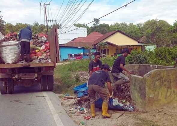 DLHK Kendari Edukasi Pengelolaan Sampah Plastik Hingga Miliki Nilai Ekonomis