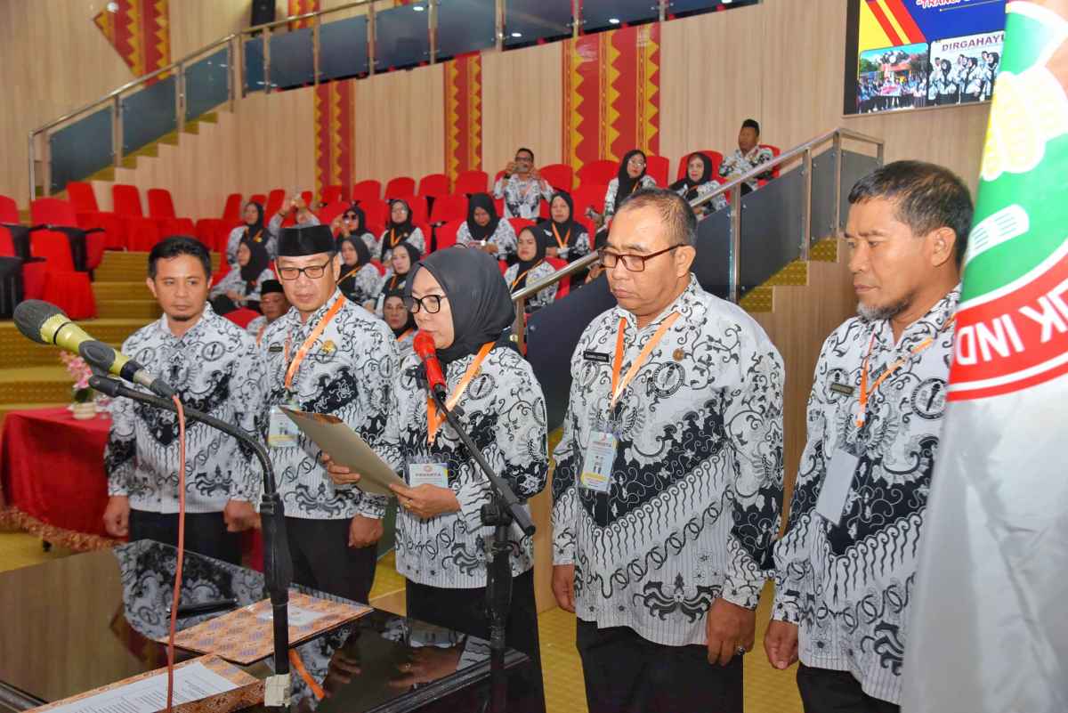 Konferensi Kota PGRI Masa Bakti XXIII, Sekda Kota Kendari: Guru Harus Ikuti Perkembangan Teknologi