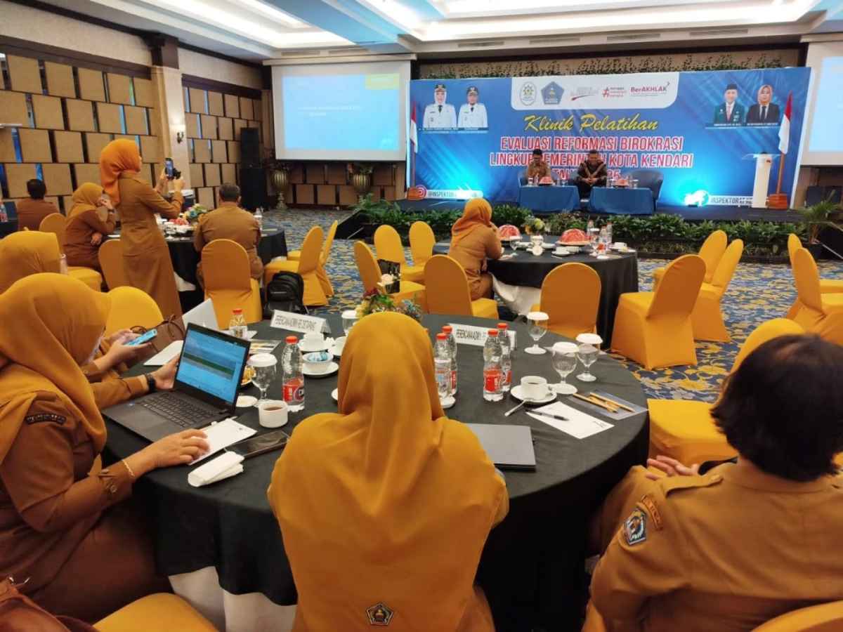 Dorong Perubahan Nyata dalam Pelayanan Publik, Inspektorat Kendari Gelar Klinik Evaluasi Reformasi Birokrasi
