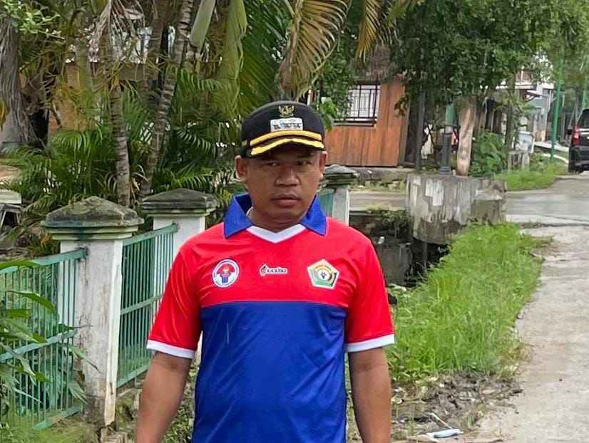 Gerak Cepat Pemkot Kendari Atasi Banjir, Camat Kadia Normalisasi Drainase di Wilayahnya