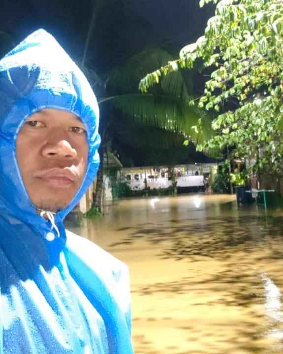 Gerak Cepat Pemkot Kendari Atasi Banjir, Camat Kadia Normalisasi Drainase di Wilayahnya