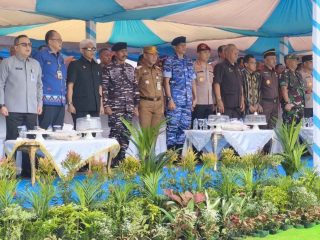 Dirjend Otda Kemendagri Tutup Rakornas PHD