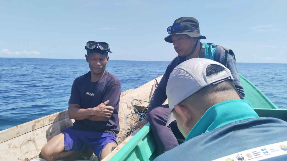 Aksi Nyata di Laut Wawonii! Kepala Desa Dongkalaea dan PAAP Bergerak Bersama Lindungi Perairan untuk Nelayan