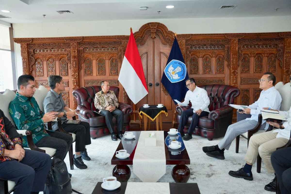 Pemprov Sultra Perkuat Sinergi dengan Kemendiktisaintek untuk Sekolah Garuda