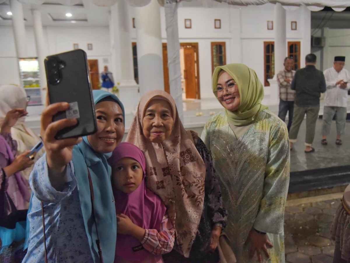 Silaturahmi Dengan Masyarakat, Walikota Kendari Buka Puasa Bersama di Rujab