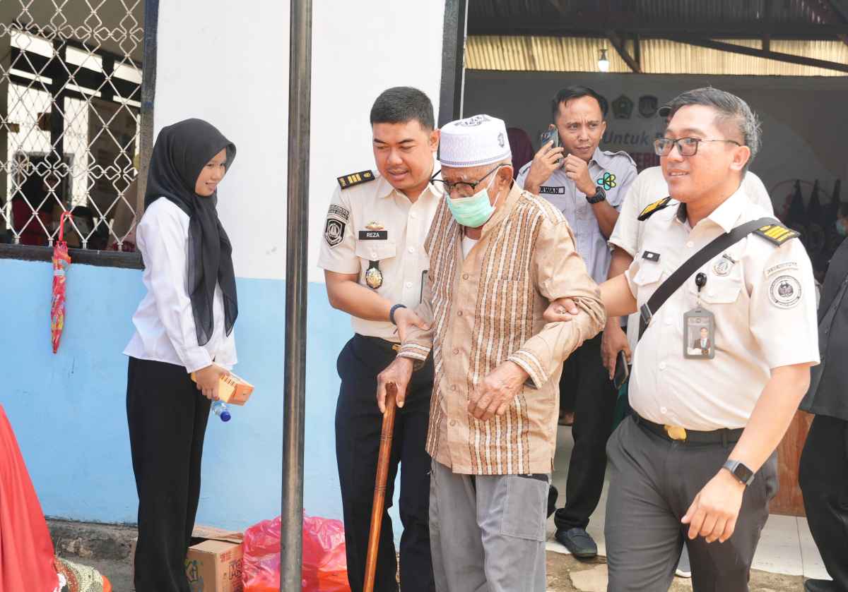 Dekat dengan Masyarakat, Imigrasi Kendari Gelar Pemeriksaan Kesehatan Gratis di Lalonggasumeeto