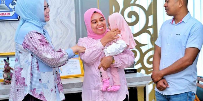 Kisah Mengharukan Fatimah, Dari Terlantar Kini Dapat Kasih Sayang Baru