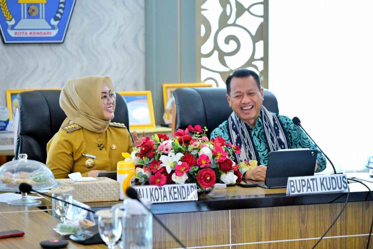 Bupati Kudus Kagum Strategi Peningkatan IPM Walikota Kendari