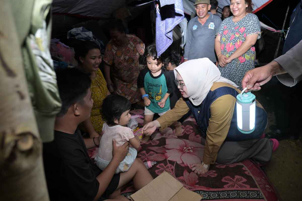 Tinjau Sungai Wanggu Malam Hari, Walikota Pastikan Perbaikan Tanggul Pasca Banjir Tinjau Sungai Wanggu Malam Hari, Walikota Pastikan Perbaikan Tanggul Pasca Banjir