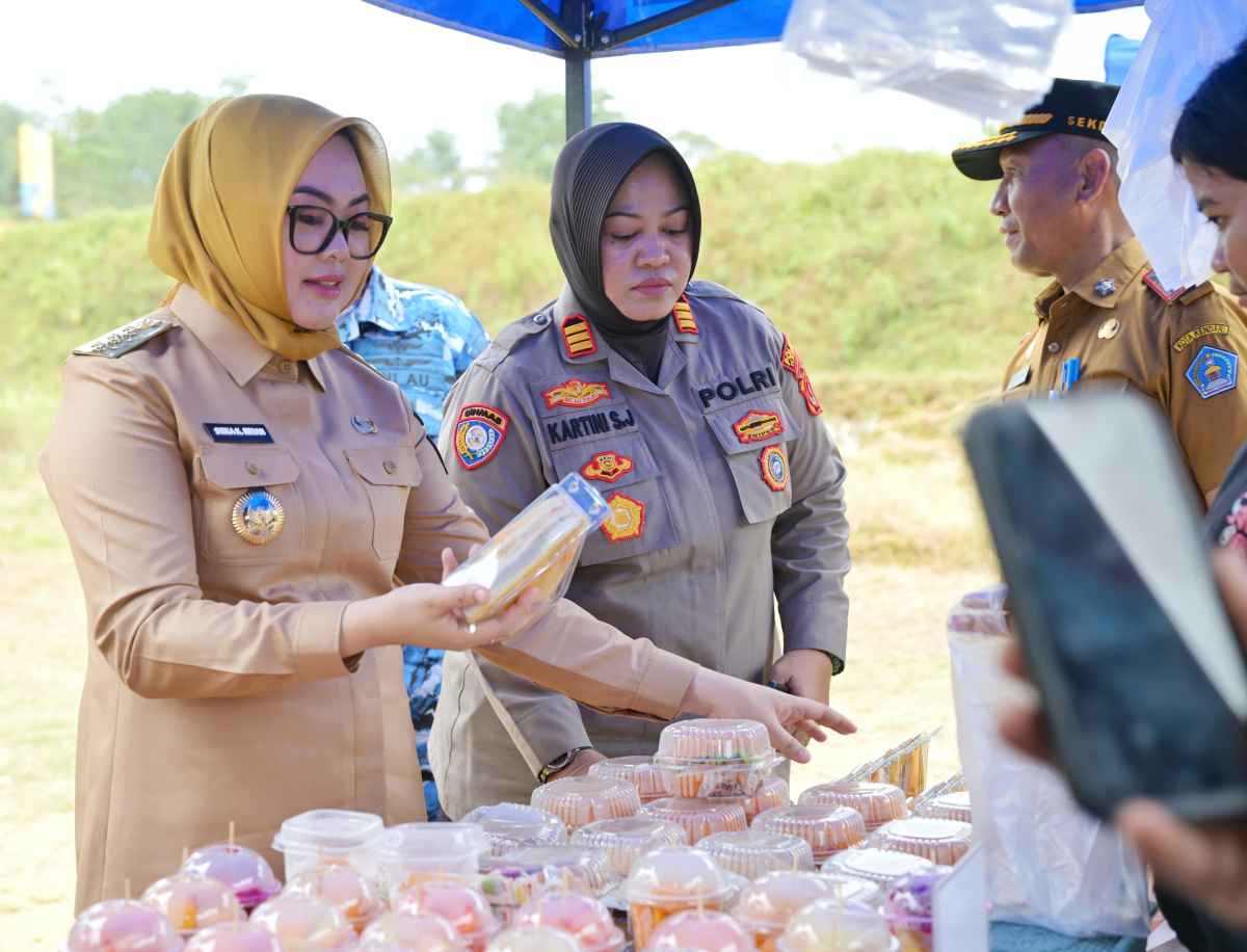 260 Pelaku UMKM di Kendari Terima Bantuan Usaha Tanpa Anggunan dari Walikota 260 Pelaku UMKM di Kendari Terima Bantuan Usaha Tanpa Anggunan dari Walikota