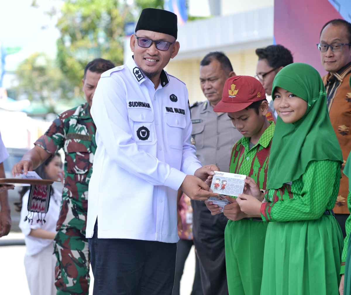 Perkuat Budaya Menabung Sejak Dini, Program KEJAR, Walikota Kendari Buka 60.819 Rekening SimPel