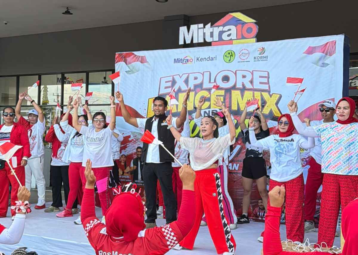 Ratusan Peserta Tumpah Ruah, Ketua KORMI Sultra Buka Dance Mix dan Zumba Party di Mitra10