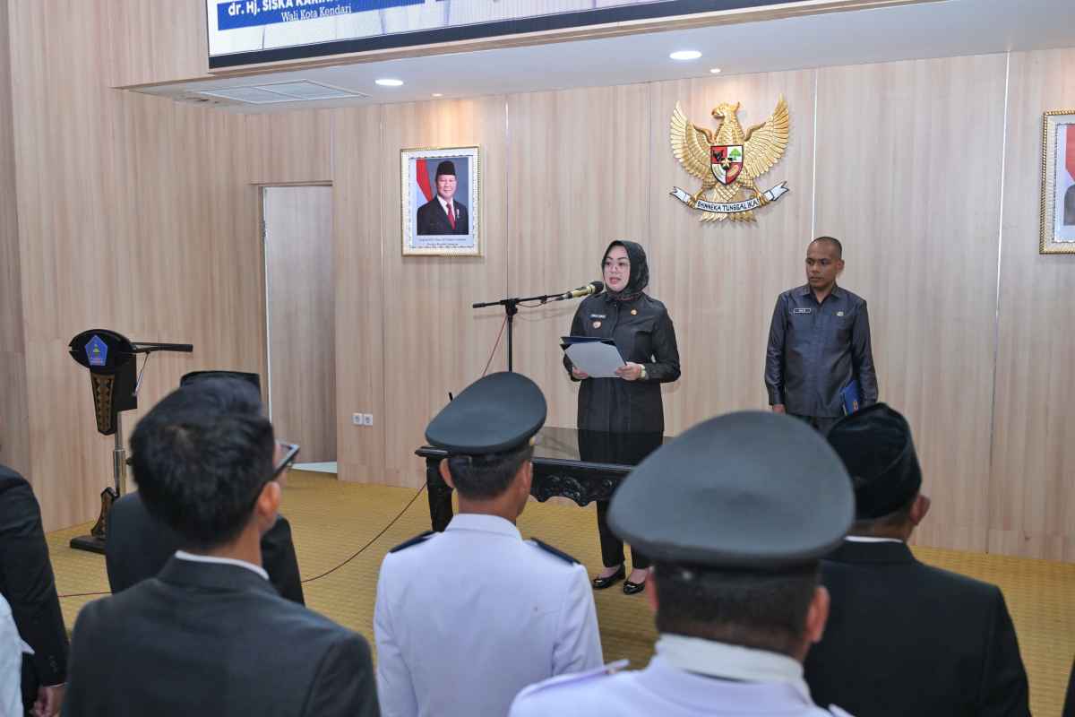 Lantik Pejabat, Walikota Kendari Punya Pesan Khusus Untuk Para Lurah